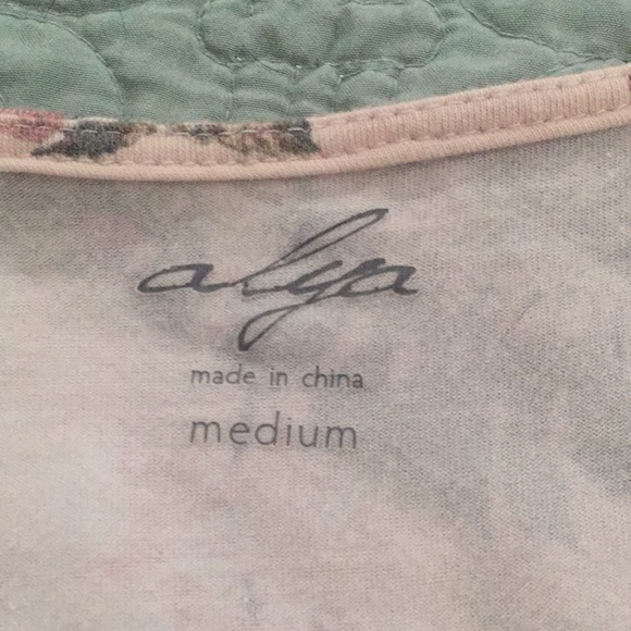 Alya Dress from Francesca's - Picture 5 of 5